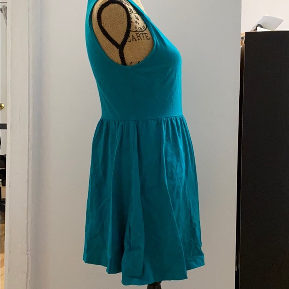 Short dress - Picture 2 of 3